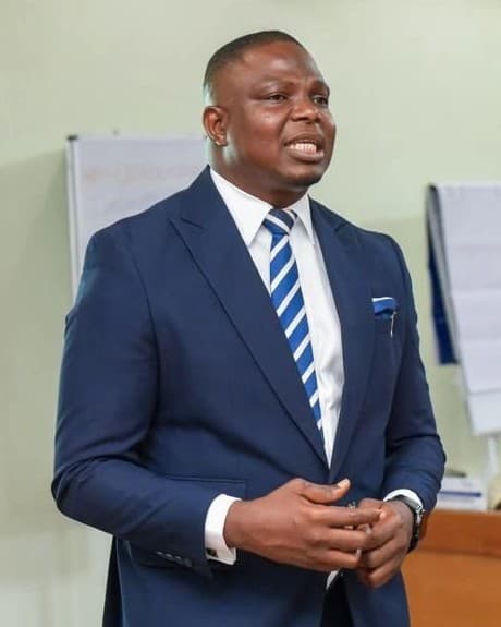 Portrait of Dr. Oluwashola Enoch Ganiyu